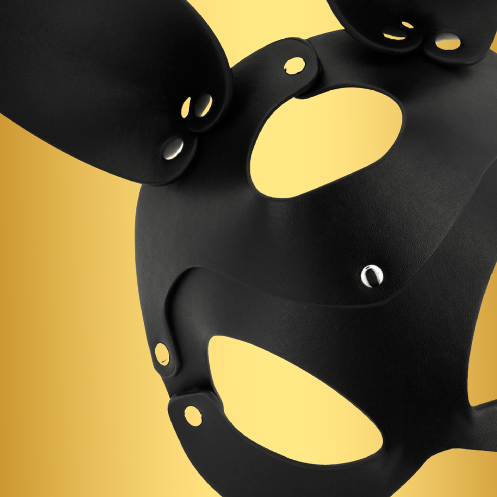 COQUETTE CHIC DESIRE - MASQUE EN CUIR VEGAN AVEC OREILLES DE LAPIN